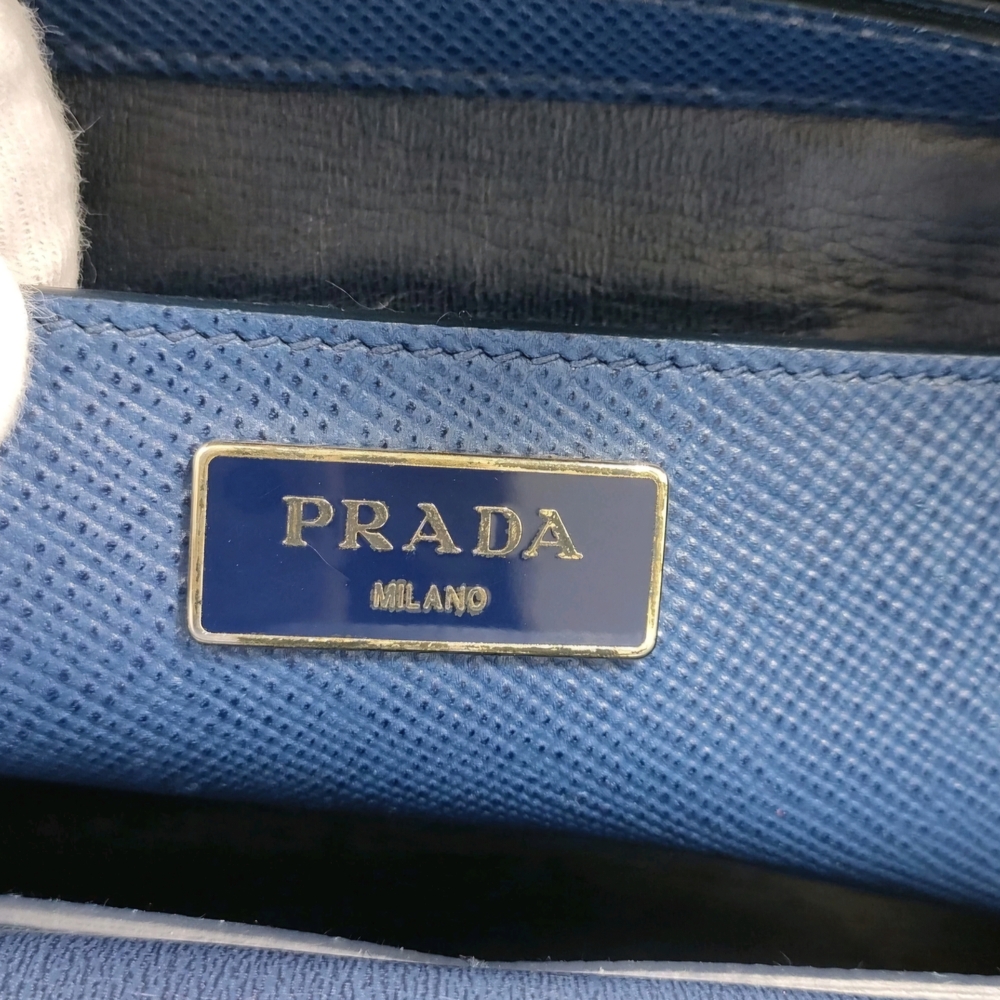 Sold Prada Blue Sappiano Leather Women's Bag Authentic In Excellent Condition - Picture 8 of 11